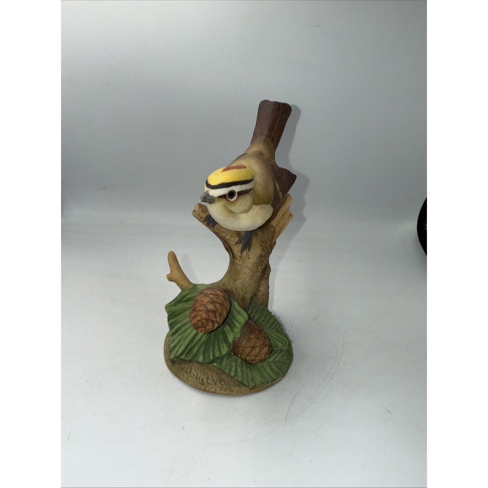 Kinglet Bird Andrea by Sadek Porcelain 1986 Japan 7625